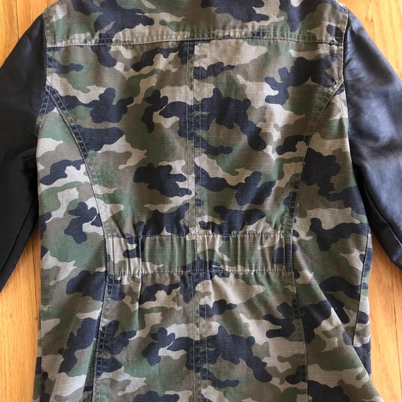 Nordstrom kids Girls Camo jacket - Picture 5 of 7